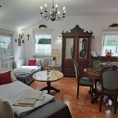 Appartamento Tavirozsa *