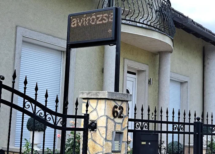 Tavirozsa *
